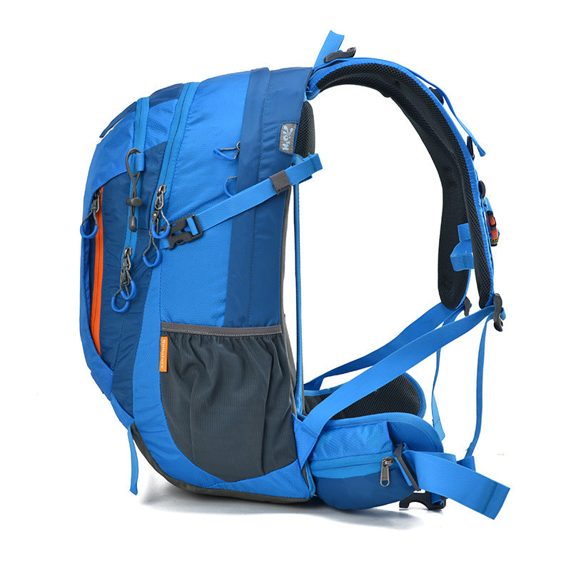 Large Capacity Mountaineering Backpack