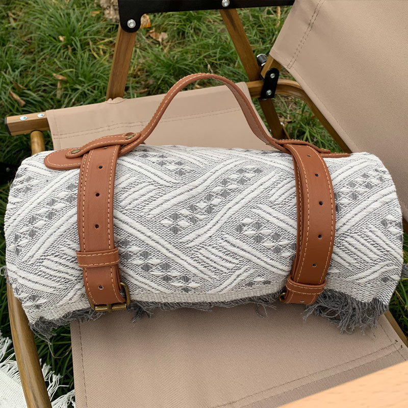 New Chessboard Plaid Knitted Thickened Camping Rugs Picnic Mat Fashion Tassel