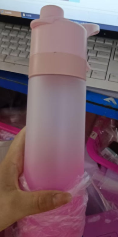 Large Capacity Spray Water Bottle for Sports and Travel